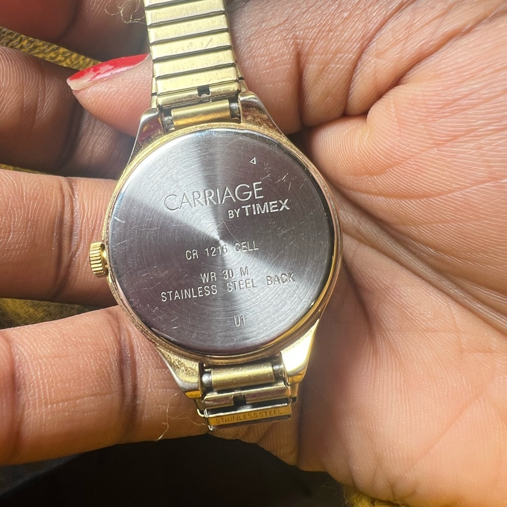 Gold Watch Accessory - Picture 7 of 7